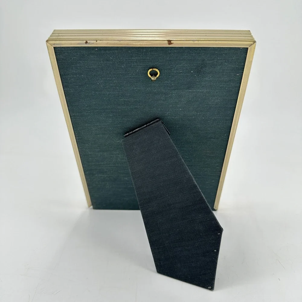 IIC Studio Craft Gold Shadow Box Photo Frame 5x7 Oval Mat Tabletop Wall Mount